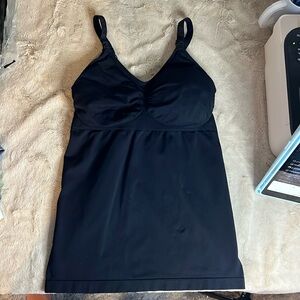 Kindred Bravely size large tank top